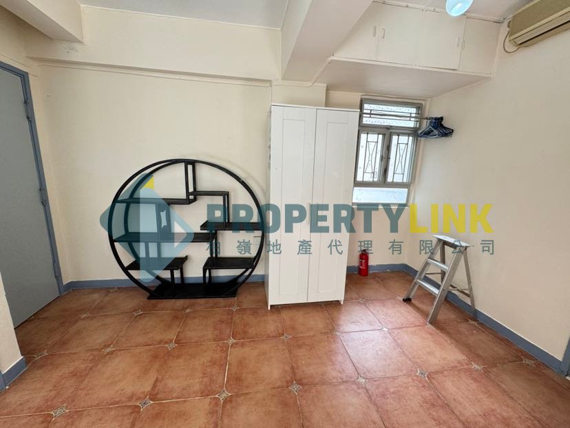 荷李活道77-81A號 低層 - 柏嶺地產 - 專營中西區物業代理，助您尋找您的理想家居